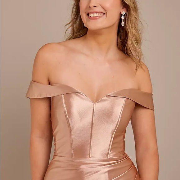 Orange bridesmaids dress - Picture 3 of 5